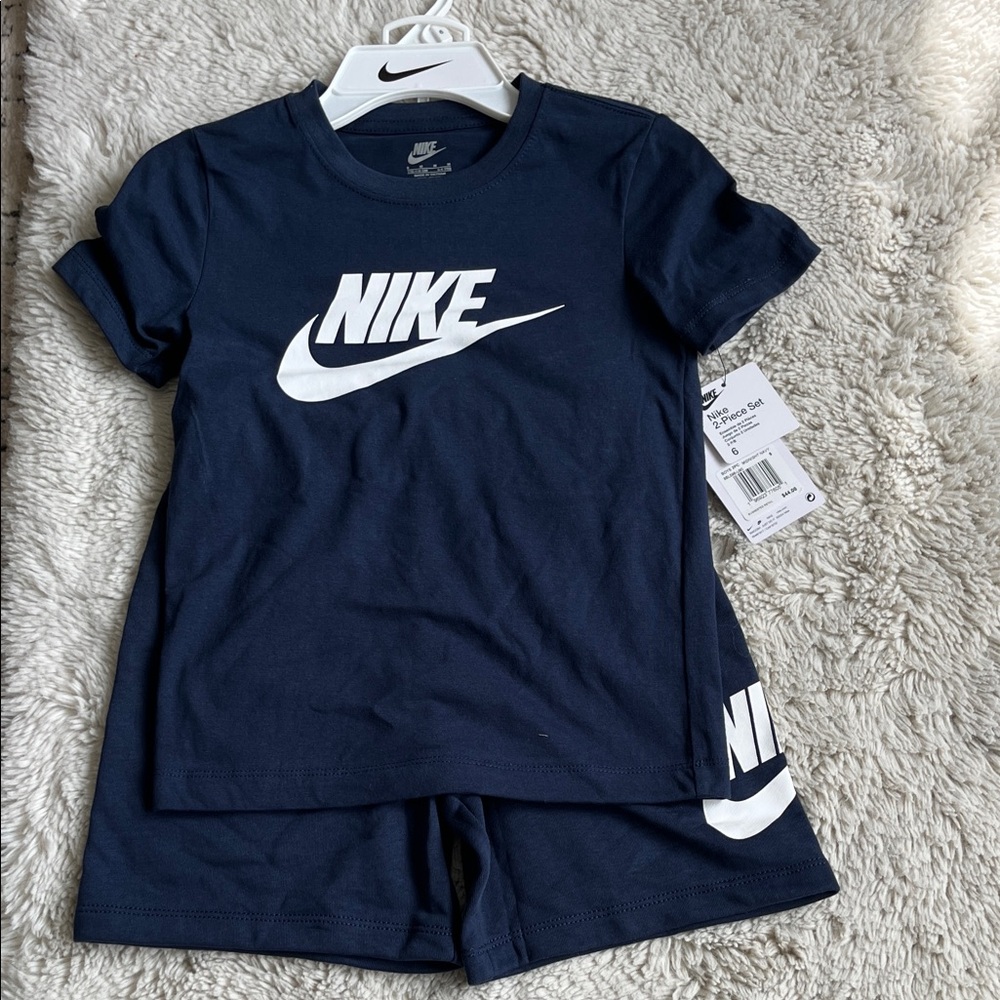Nike Kids Matching Set in Navy and White